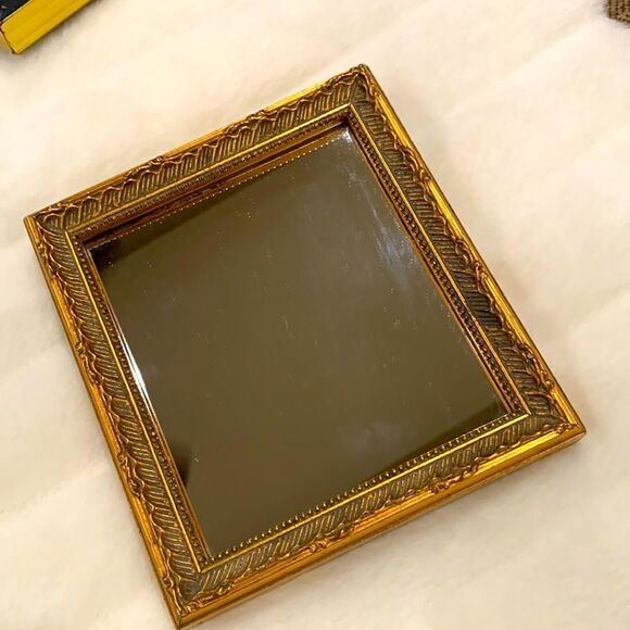 Small gold framed tray or wall decor - Picture 1 of 4